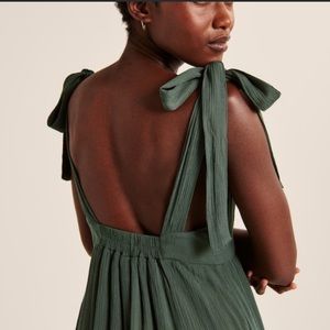 Abercrombie Tie Strap Maxi Dress